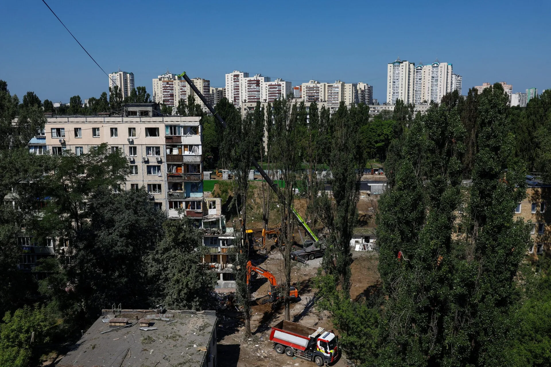 Καταστροφές από ρωσικά πλήγματα στο Κίεβο