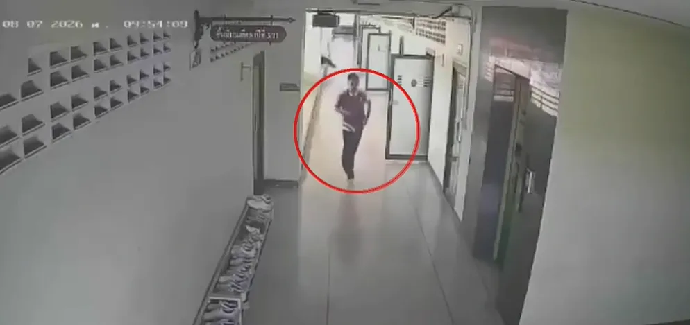 Αστυνομική επιχείρηση στο σχολείο Debsirin Nonthaburi Ταϊλάνδη