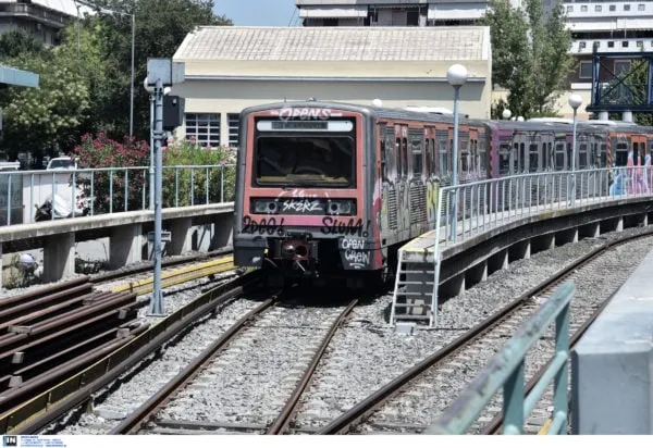 Συρμός του Ηλεκτρικού στη Γραμμή 1 του Μετρό