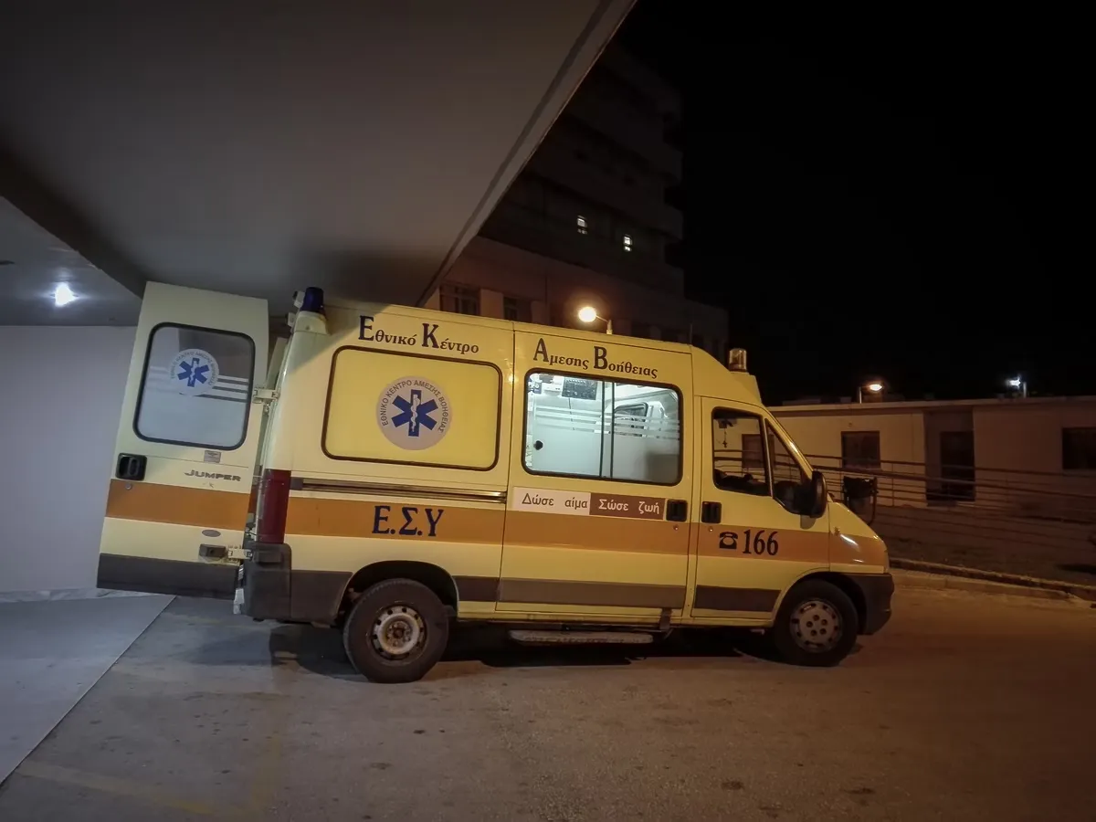 Σοβαρό τροχαίο με συγκρουσμένα αυτοκίνητα στον Έβρο