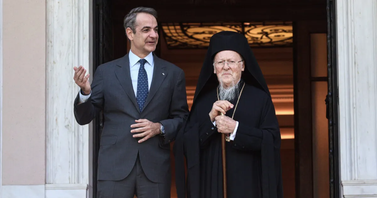 Ο Οικουμενικός Πατριάρχης Βαρθολομαίος και ο Κυριάκος Μητσοτάκης