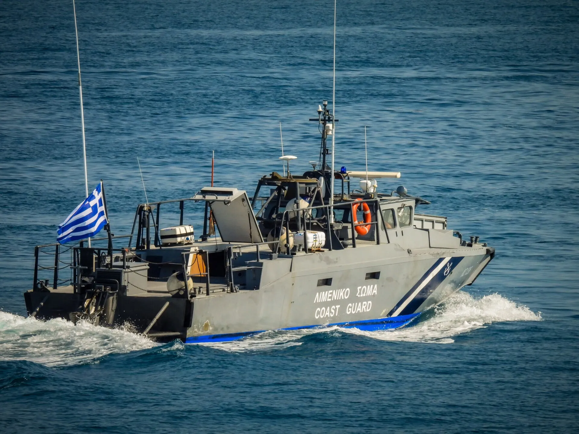 Αλιευτικό σκάφος στο λιμάνι Καβάλας