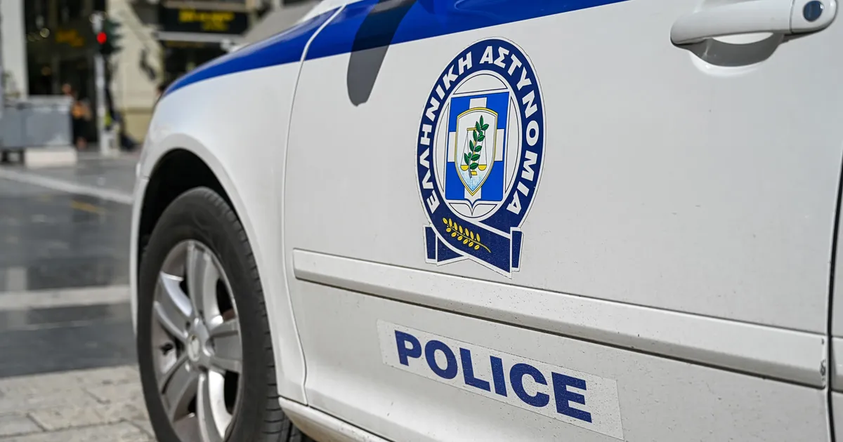 Ανήλικοι επιτίθενται με μαχαίρι σε έφηβο στο Μενίδι