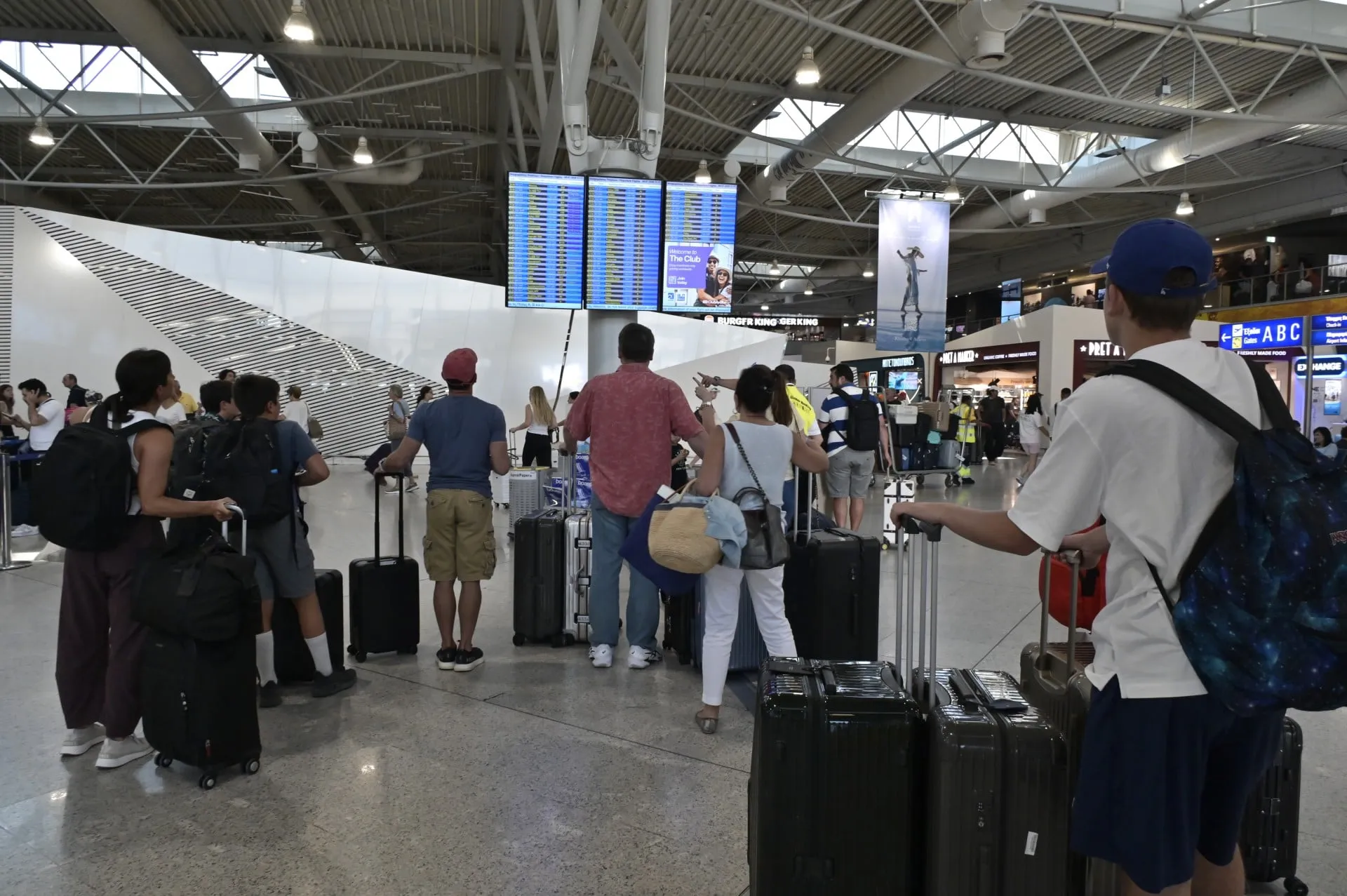 Αεροσκάφος σε ελληνικό αεροδρόμιο με επιβάτες