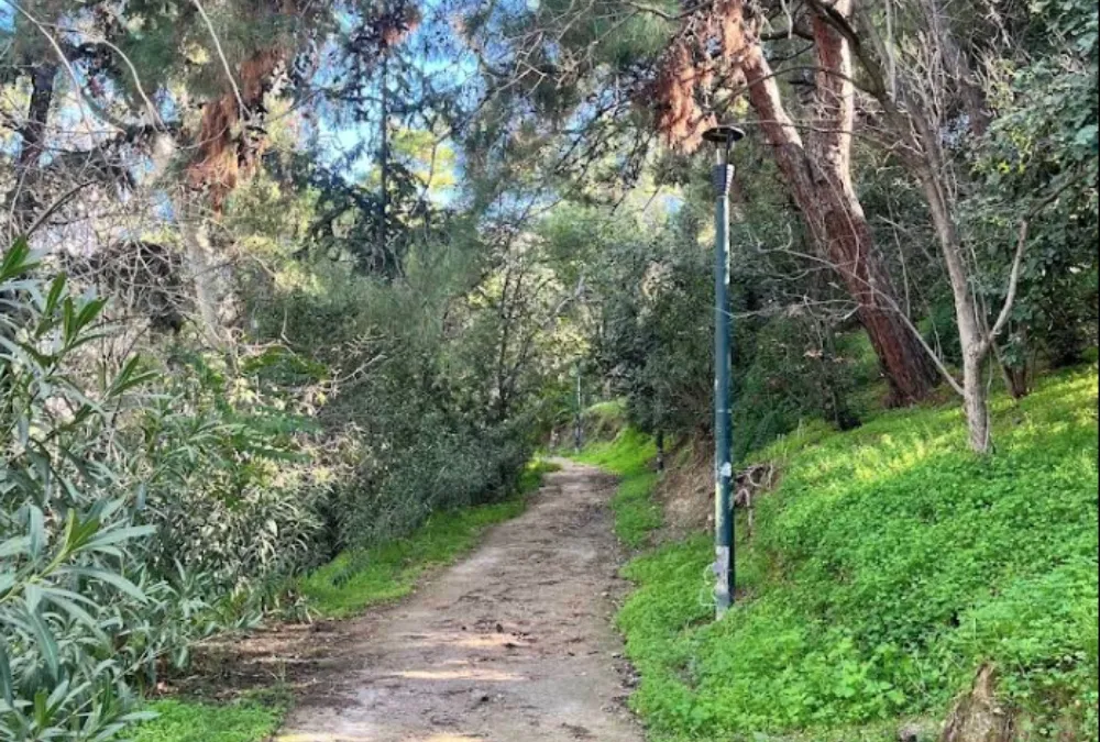Ο λόφος Φινόπουλου κλειστός λόγω κινδύνου πυρκαγιάς στην Αθήνα