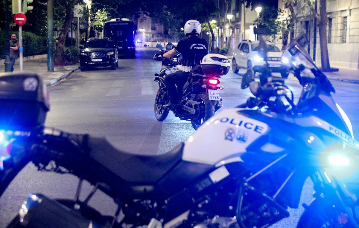 18χρονος τραυματίας μετά από επίθεση με μαχαίρι