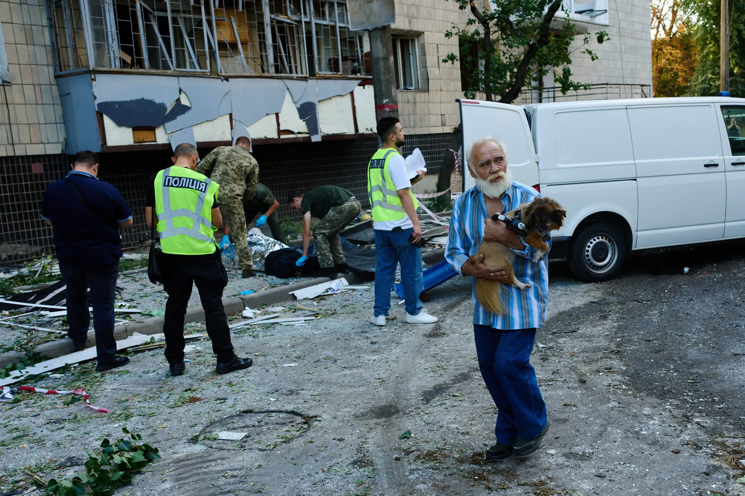 Πυρκαγιά σε αποθήκη μετά από επίθεση drones στη Ρωσία