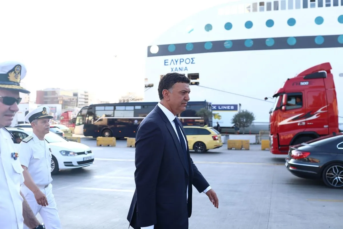 Ο υπουργός Βασίλης Κικίλιας σε συνέντευξη για το Λιμενικό Σώμα