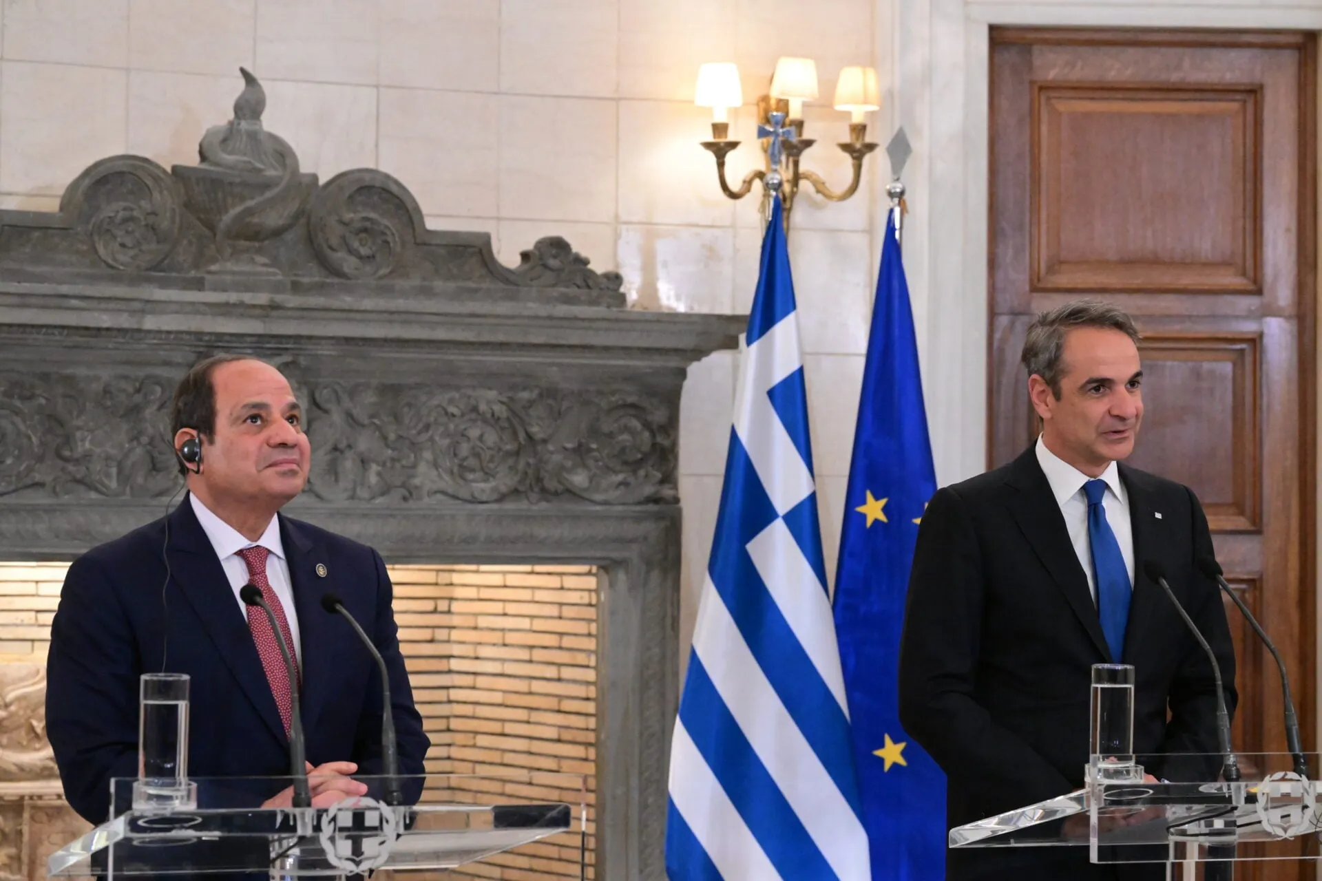 Ο Μητσοτάκης σε τηλεφωνική επικοινωνία με τον Αλ Σίσι