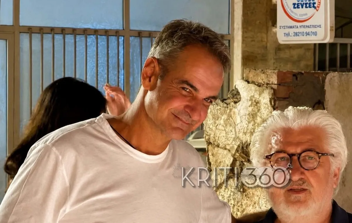 Ο Κυριάκος Μητσοτάκης με τη Μαρέβα στα Χανιά