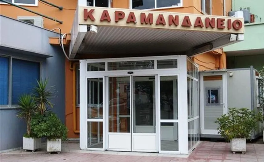 Ασθενοφόρο ΕΚΑΒ σε τουριστικό κατάλυμα στη Δυτική Αχαΐα
