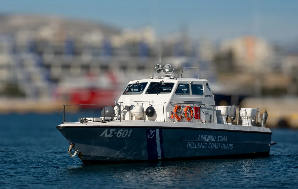 Πλωτό σκάφος Λιμενικού Σώματος στο Πόρτο Ράφτη