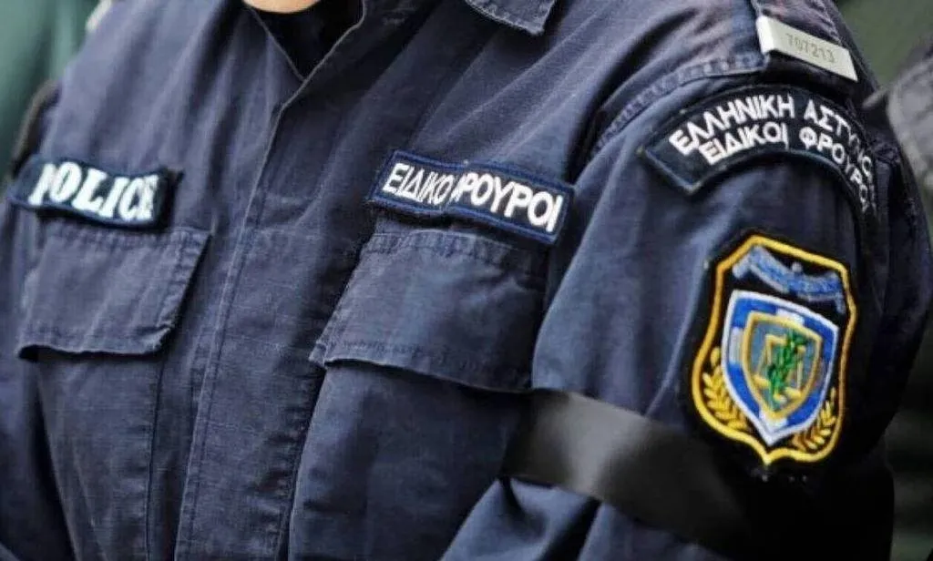 Αστυνομικός περιπολικό σύλληψη Ειδικού Φρουρού