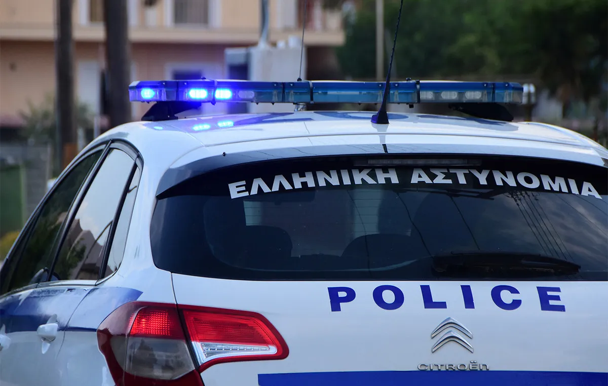 Αστυνομικό περιπολικό στον Άγιο Παντελεήμονα μετά τη ληστεία
