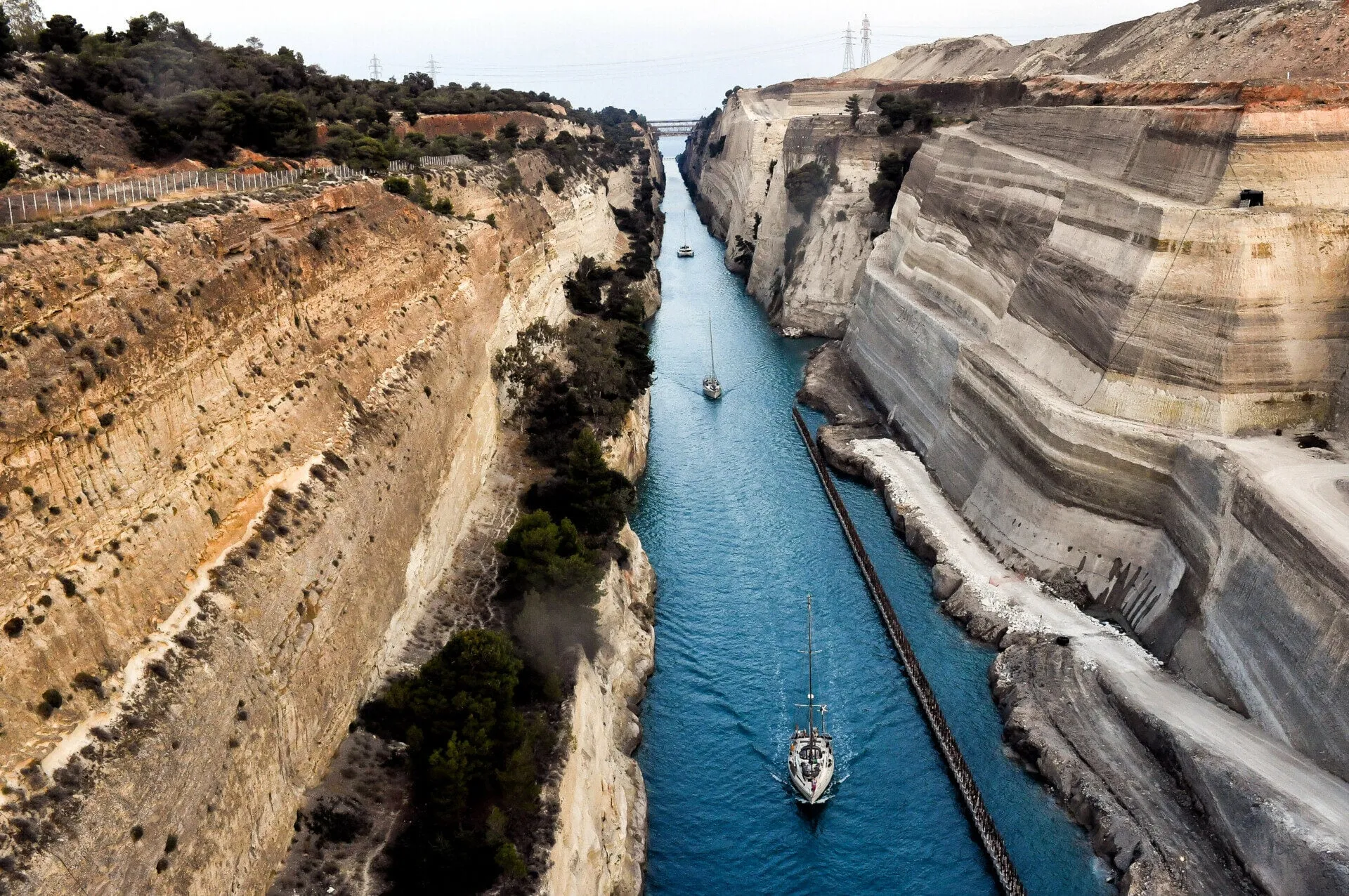 Σορός άνδρα στον Ισθμό της Κορίνθου, επιχείρηση Λιμενικού