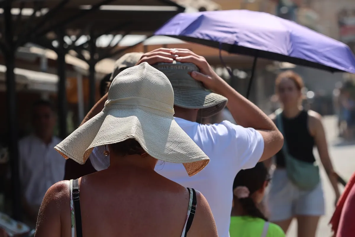 Θερμόμετρο δείχνει ακραίες τιμές καύσωνα καλοκαιριού