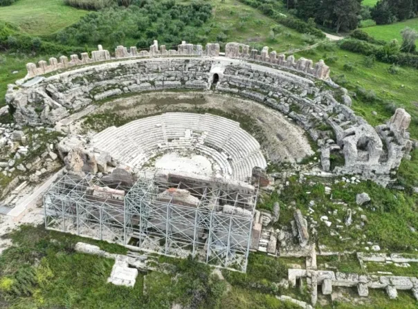 Το Μεγάλο Θέατρο της Αρχαίας Νικόπολης υπό αποκατάσταση