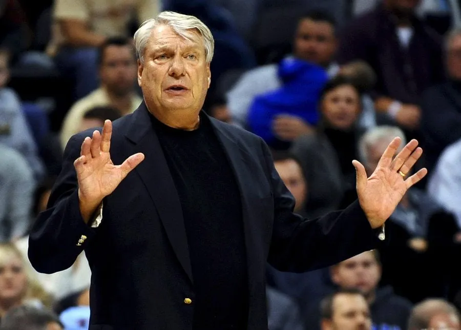 Ο προπονητής Ντον Νέλσον σε αγώνα του NBA