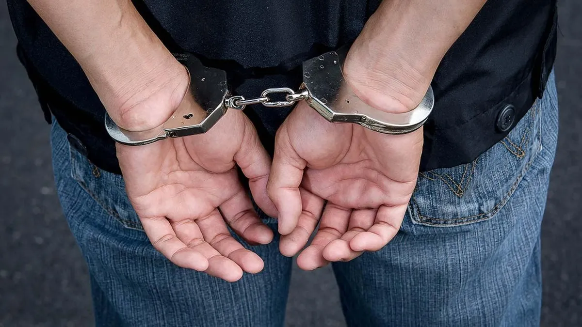 Πυροσβεστικό όχημα σε επιχείρηση κατάσβεσης πυρκαγιάς