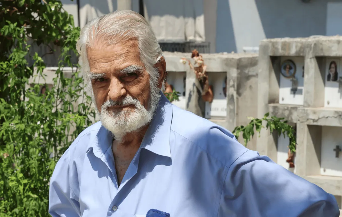 Ο Κώστας Πρέκας σε φωτογραφία από το 1972 στον Πειραιά