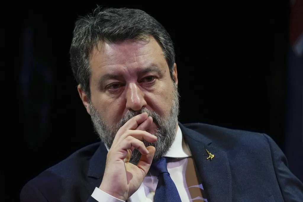 Ο Ματέο Σαλβίνι σε πολιτική συγκέντρωση στην Ιταλία