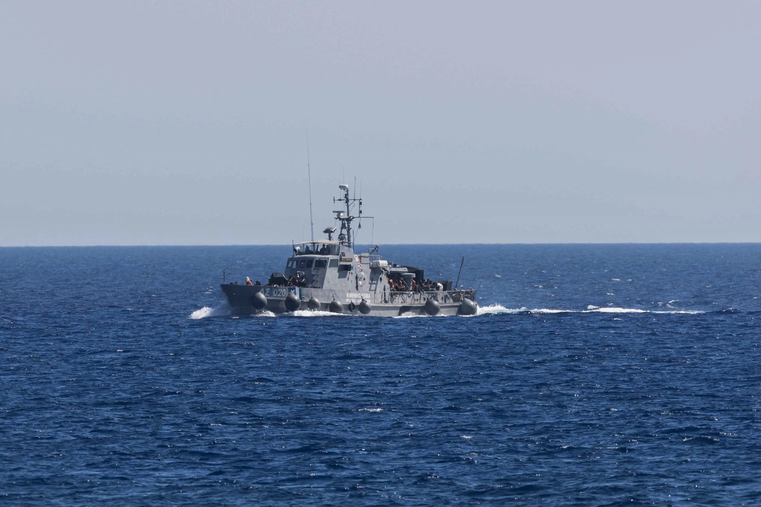 Πλοίο του Λιμενικού Σώματος σε επιχείρηση διάσωσης μεταναστών
