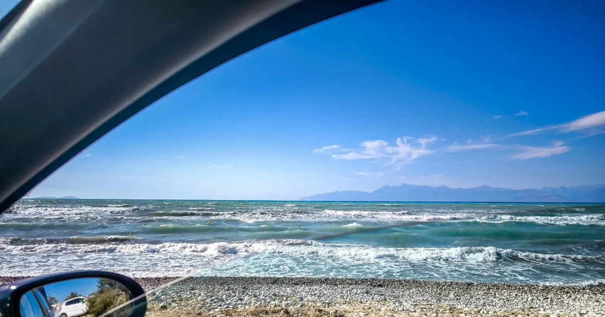 Ισχυροί άνεμοι και αίθριος καιρός στην Ελλάδα
