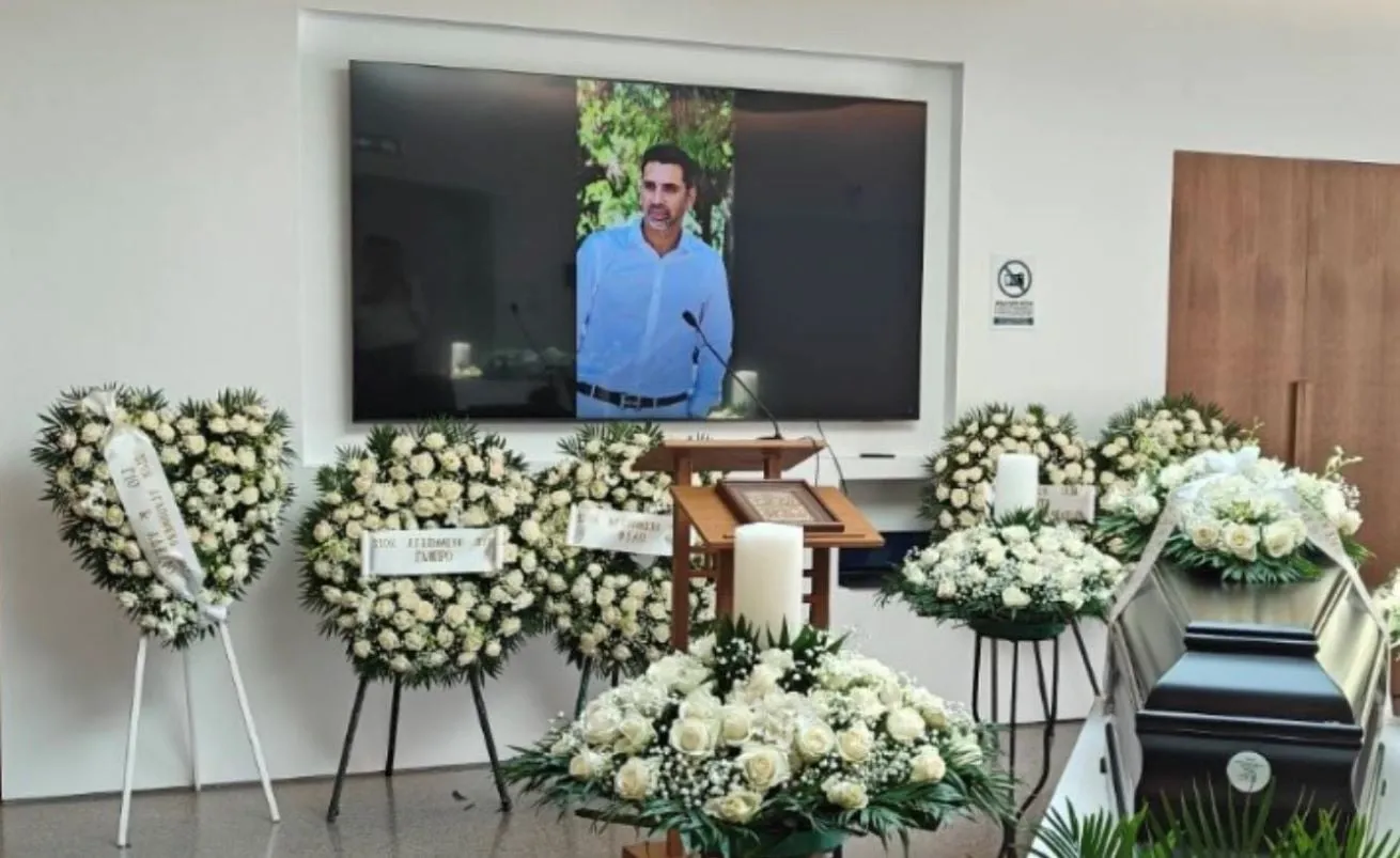 Κηδεία Αριστοτέλη Δαμίγου στο Αποτεφρωτήριο Ριτσώνας