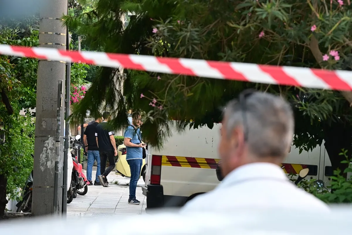 Πολυκατοικία στη Νέα Σμύρνη όπου έγινε η γυναικοκτονία