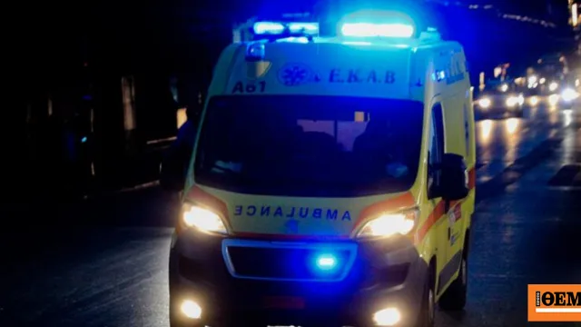 Λιμάνι Ρόδου με πλοίο σε πρόσδεση