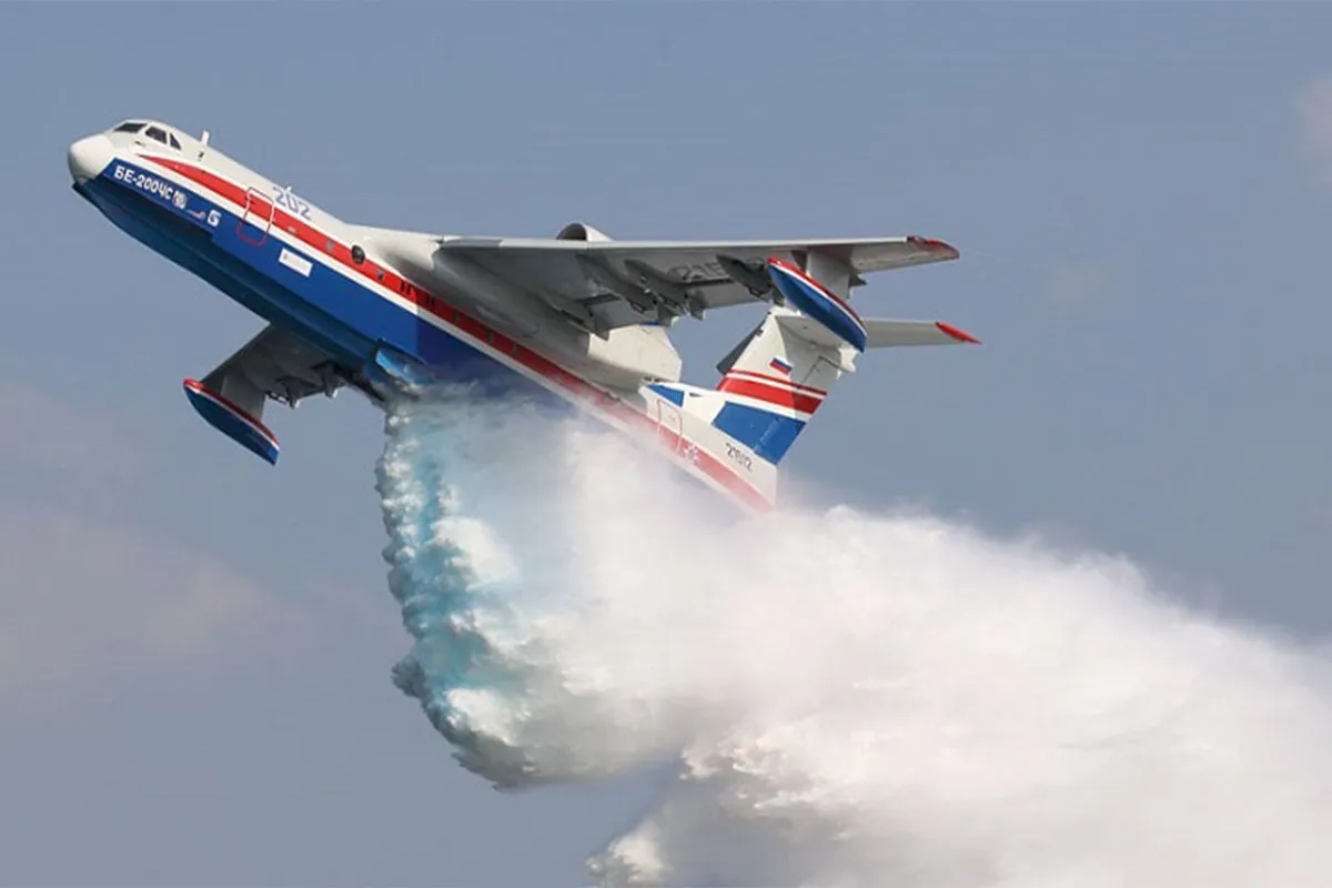 Αμφίβιο πυροσβεστικό αεροσκάφος Beriev Be-200 σε πτήση