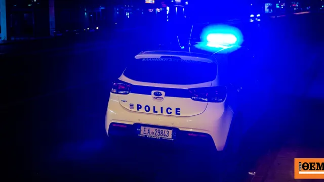 Αστυνομικός αποκλεισμός γύρω από αυτοκίνητο στα Άνω Λιόσια