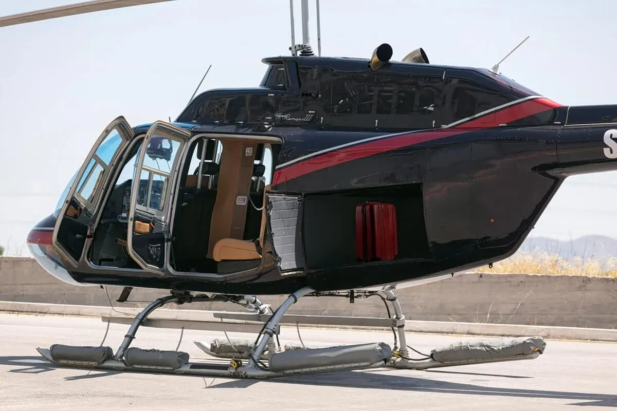 Ελικόπτερο τύπου Bell 206 στη Σίφνο μετά τη συντριβή