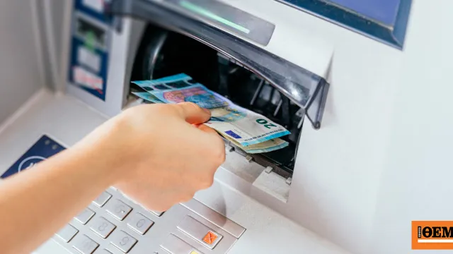 Χαρτονομίσματα ευρώ και σπίτι, ενίσχυση ενοικίου