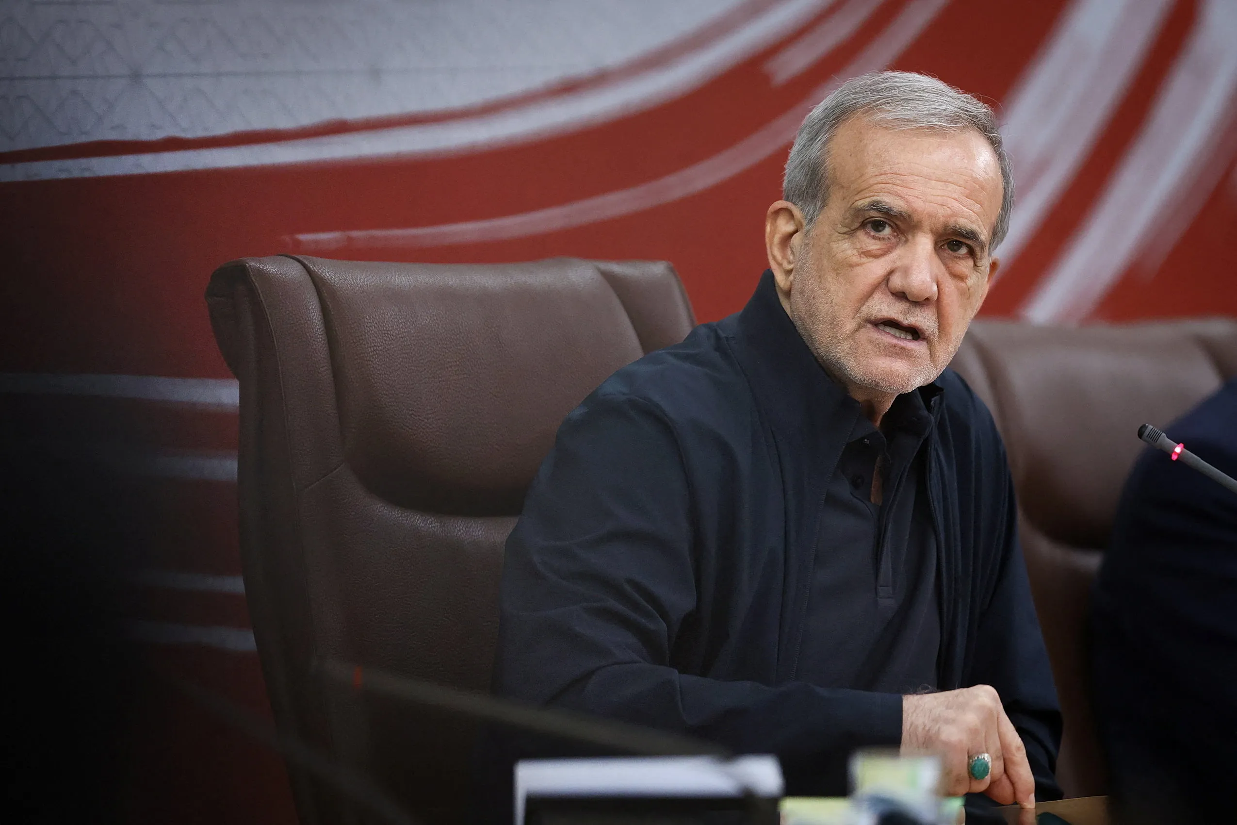 Ο πρόεδρος του Ιράν Πεζεσκιάν σε συνέντευξη για τις κυρώσεις