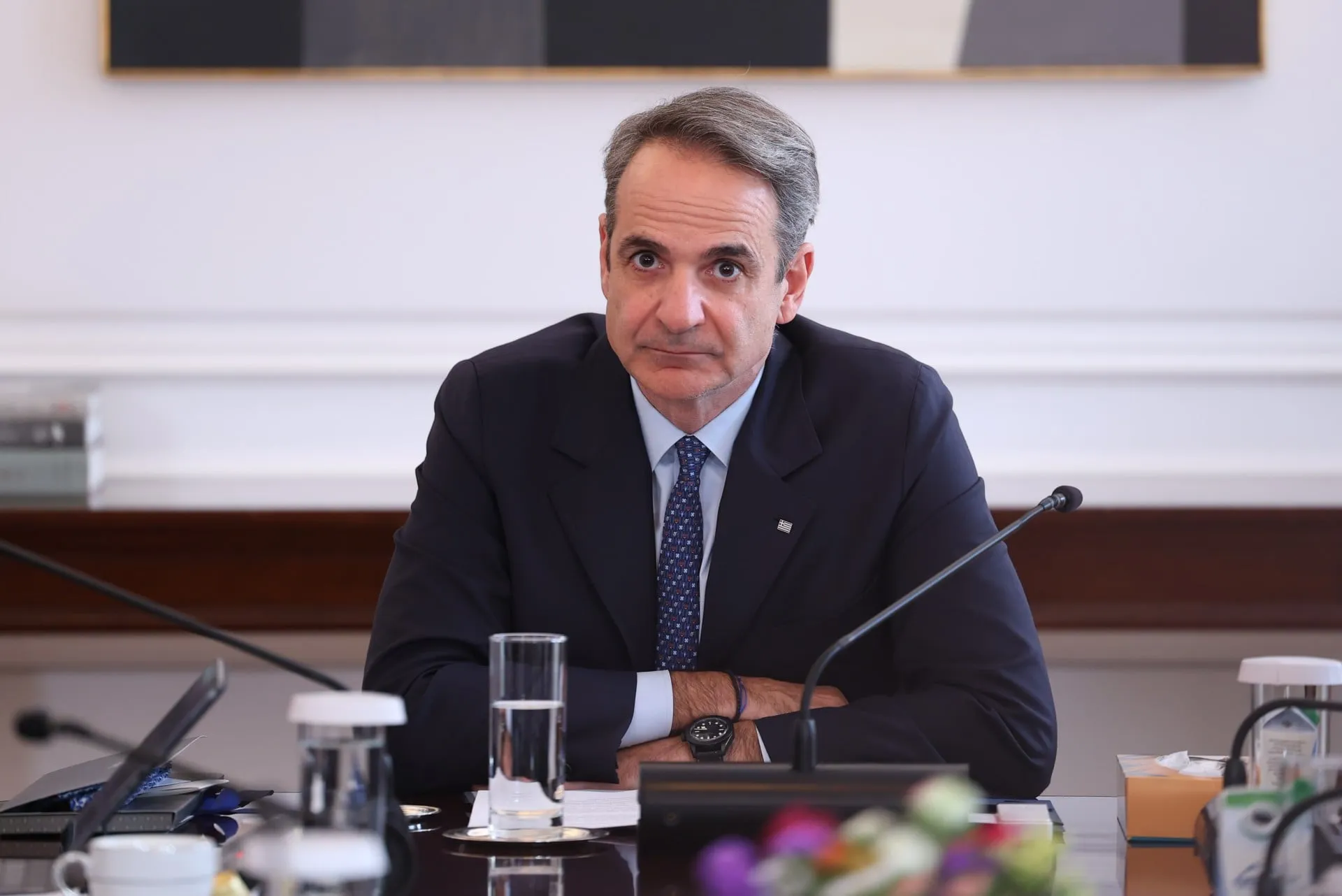 Πυροσβέστες επιχειρούν σε πυρκαγιά στη Βοιωτία