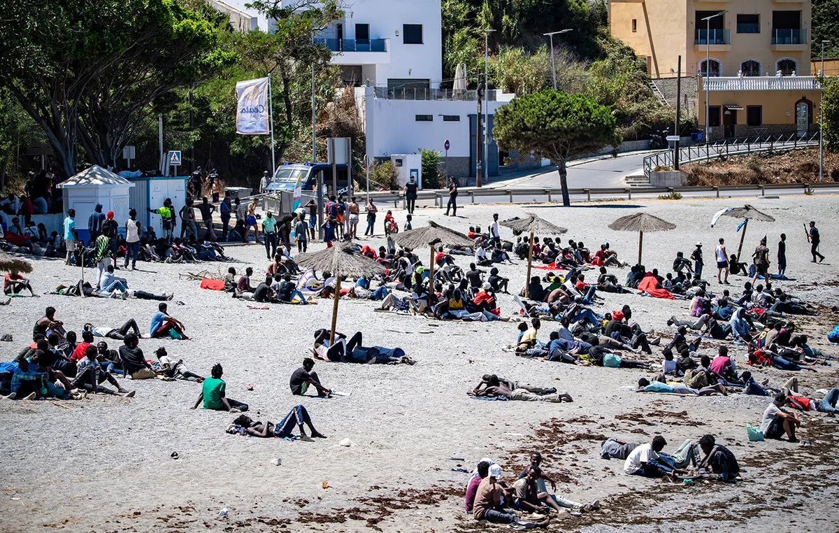 Σημαίες Ιταλίας και Ισπανίας σε συνοριακό έλεγχο Σένγκεν
