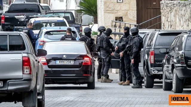 Αστυνομικό περιπολικό στα Βορίζια Κρήτης