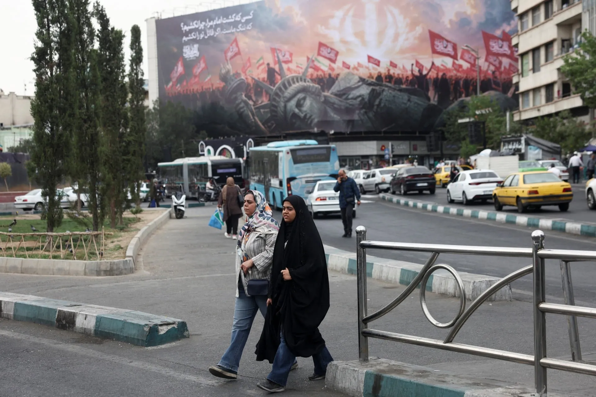 Ο Τραμπ και ο εκπρόσωπος του Ιράν σε διπλωματική αντιπαράθεση