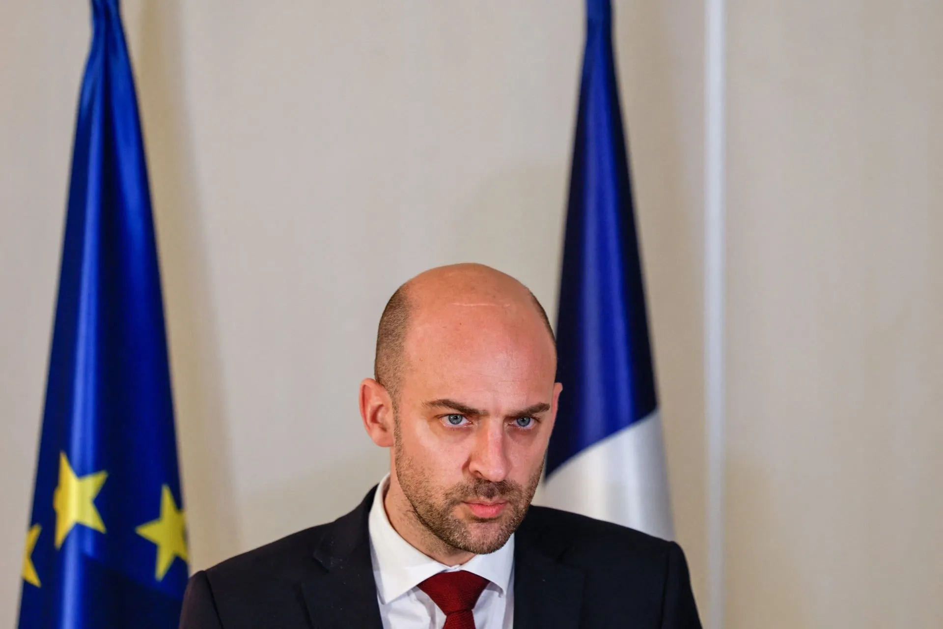 Σημαίες Γαλλίας και Ιράν σε διπλωματική ένταση