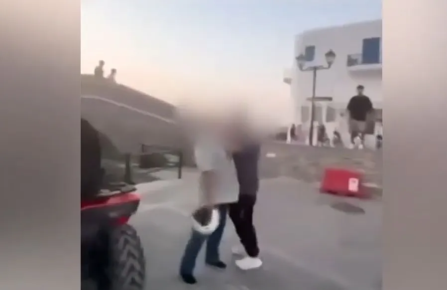 Οδηγός ταξί σε καβγά με υπάλληλο στην Πάρο