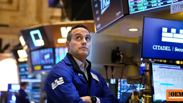 Οθόνη χρηματιστηρίου Wall Street με δείκτες ανόδου