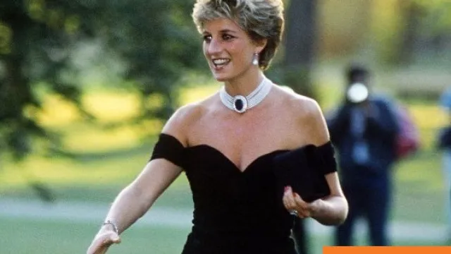 Η Σταμπολιάν αποκαλύπτει το μυστικό του Revenge Dress