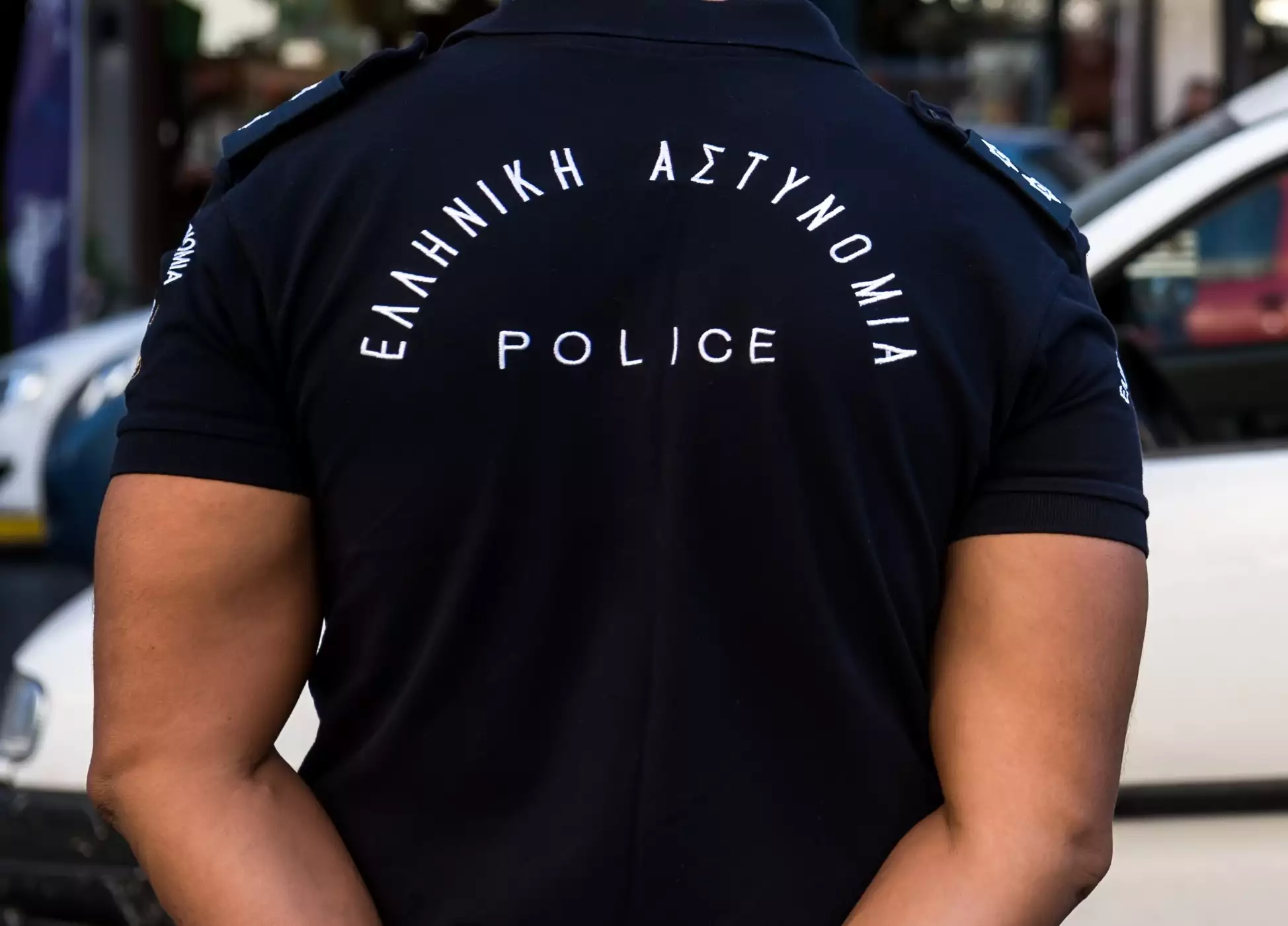 Αστυνομικός αποκλεισμός σε πολυκατοικία στην Κυψέλη