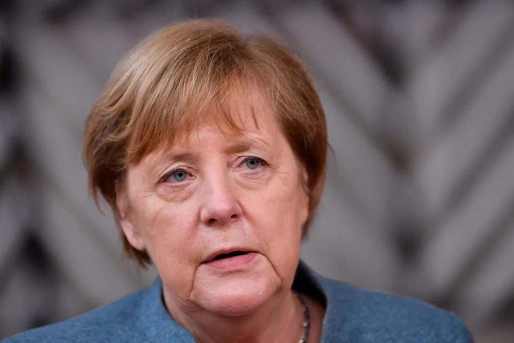 Η Άνγκελα Μέρκελ σχολιάζει τη νίκη του AfD