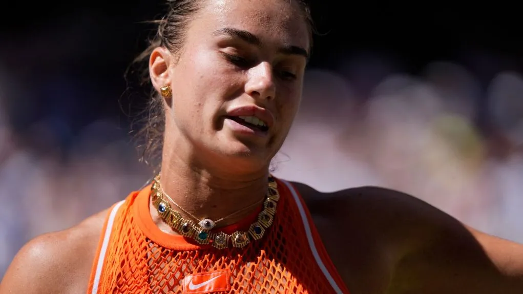 Η Άρινα Σαμπαλένκα μιλά στη διαιτητή στο US Open