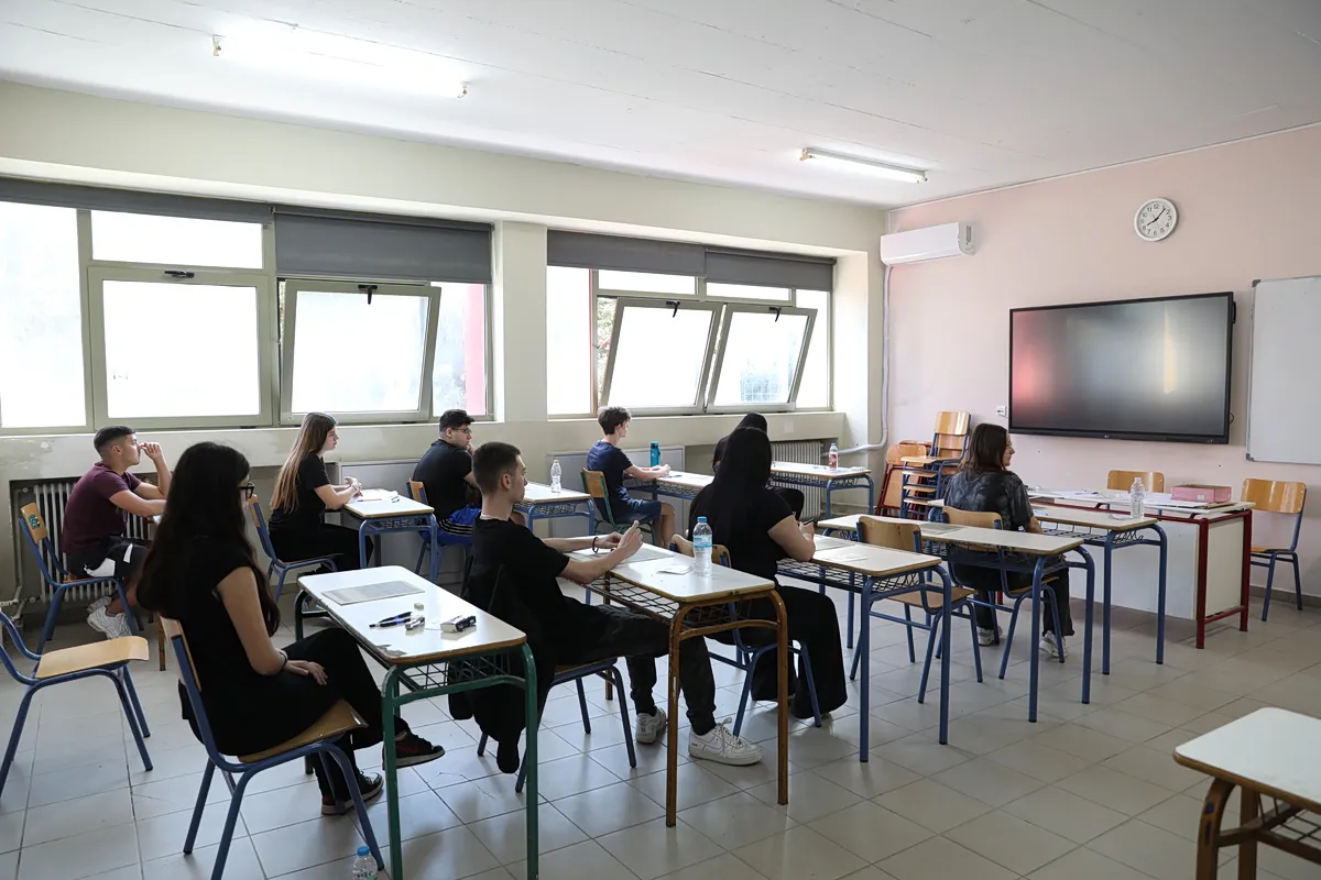 Το ΠΑΣΟΚ κατηγορεί την κυβέρνηση για την PISA 2025