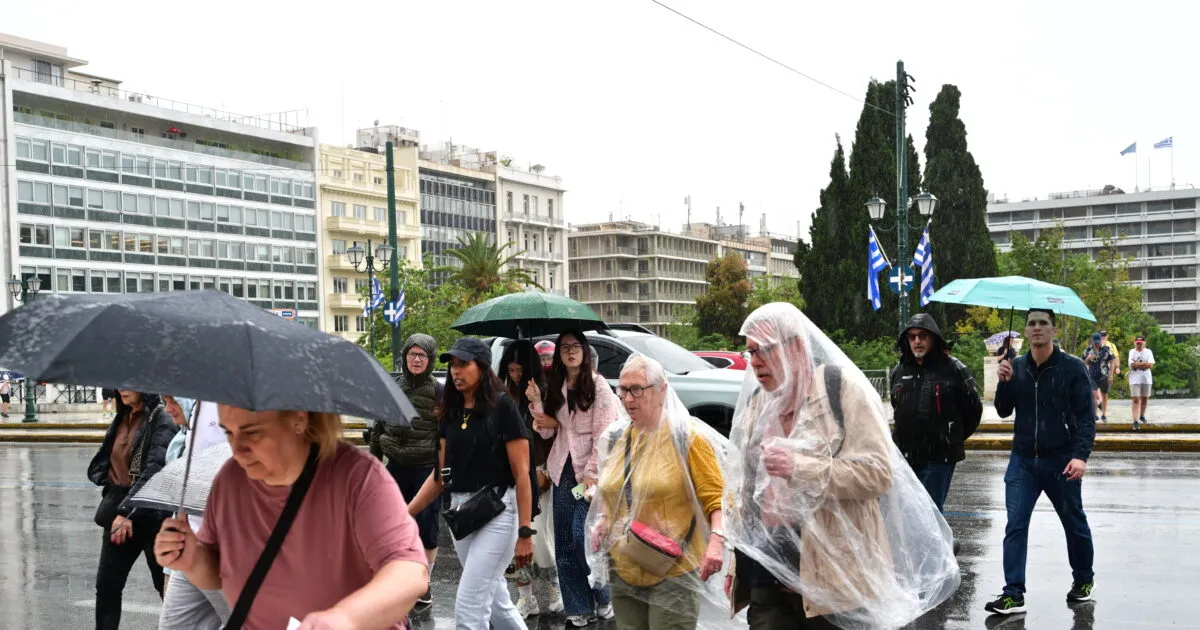 Η πρώτη κακοκαιρία του φθινοπώρου χτυπά το Σαββατοκύριακο