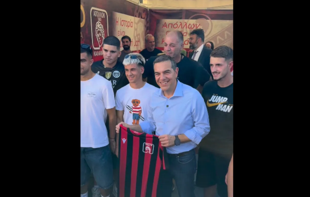 Ο Τσίπρας περιηγήθηκε στα περίπτερα της 90ής ΔΕΘ