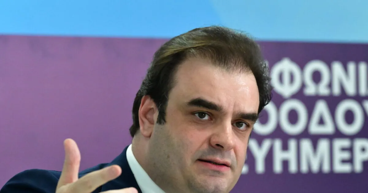 Ο Πιερρακάκης εξηγεί τον κουμπαρά για τη νέα γενιά